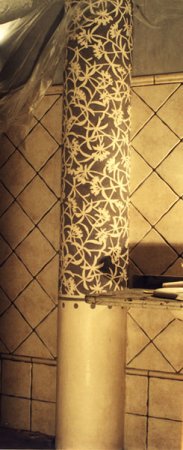 Columna esgrafiada